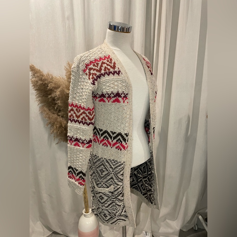 KNIT CARDIGAN